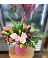 Pretty & Sweet Valentines Mixed  Arrangement