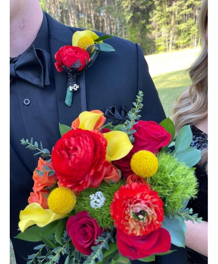 PROM BOUQUET & BOUTONNIERE Prom