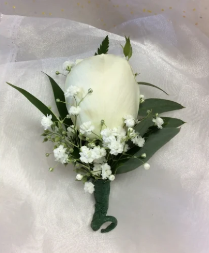 Prom Bout 1 Standard rose & babies breath (pick up only)