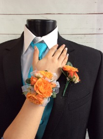 HOMECOMING BUNDLE - ORANGE ROSES 