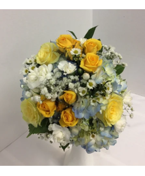 Prom BVP31 - Sunny Day Bouquet Handheld Bouquet