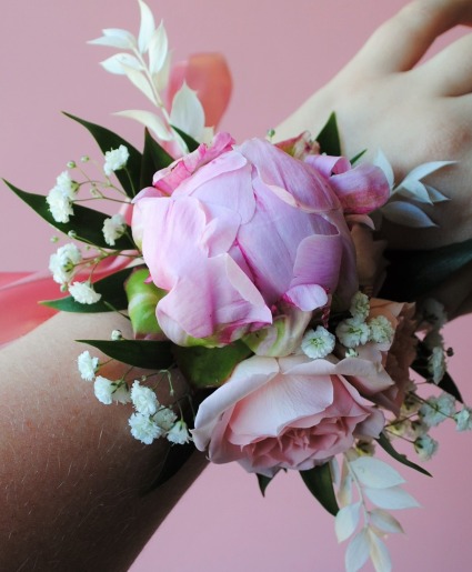 PROM CORSAGE CORSAGE WITH BLUSH PEONY