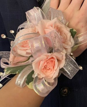 Prom, Dance, Homecoming Wrist Corsage spray roses