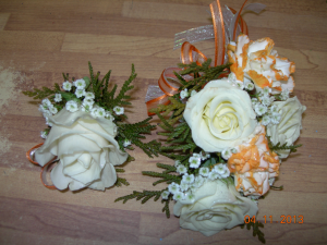 Prom sets Corsage & Boutonniere 