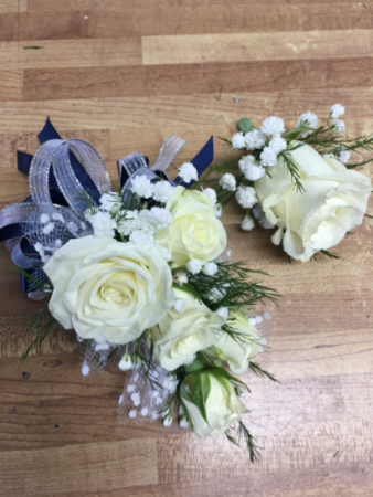Prom sets Corsage & Boutonniere