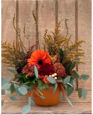 Pumpkin Around the Table Thanksgiving arrangement