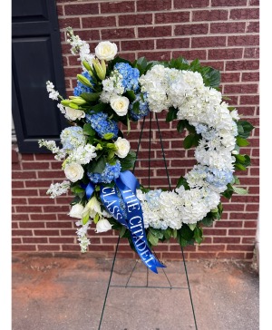 Pure Wreath Standing Wreath