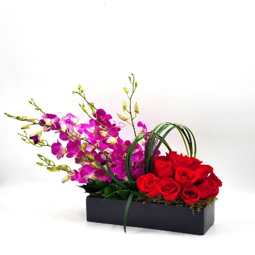 Purple Flame of Love VD24-106 Love Arrangement in San Juan, PR | ELIKONIA FLOWERS