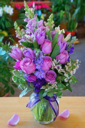 Purple gift Birthday Flowers