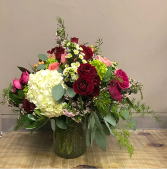 Queen Bae Luxe mixed floral arrangement 