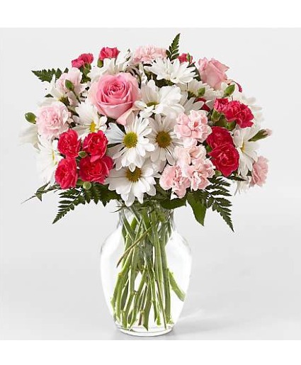 Queen Bouquet in Clear Glass Vase 