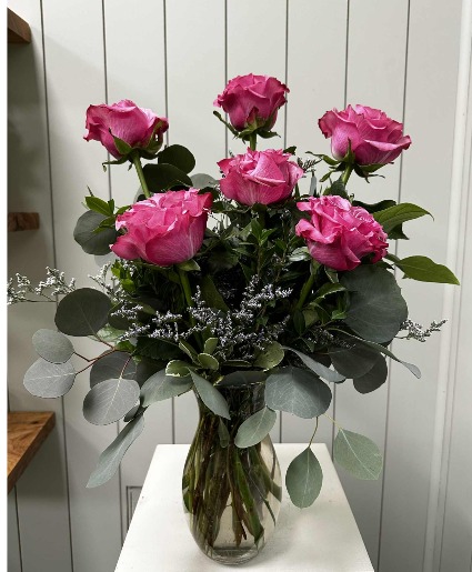 Queen's Crown Half-Dozen Roses 