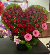 R18: Arrangement of 50 roses  