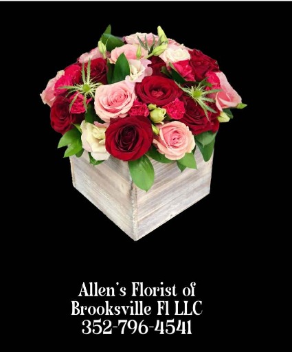 Radiant Rustic Roses  Fresh cut flowers in a lined wooden box 