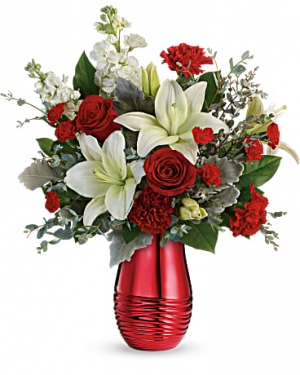 Radiantly Rouge Bouquet in Tuscaloosa, AL | AMY'S FLORIST Radiantly Rouge Bouquet in Tuscaloosa, AL | AMY'S FLORIST