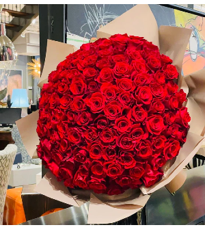 Ramo Buchon Red Roses Bouquet  You can choose from m 50 - 100`150