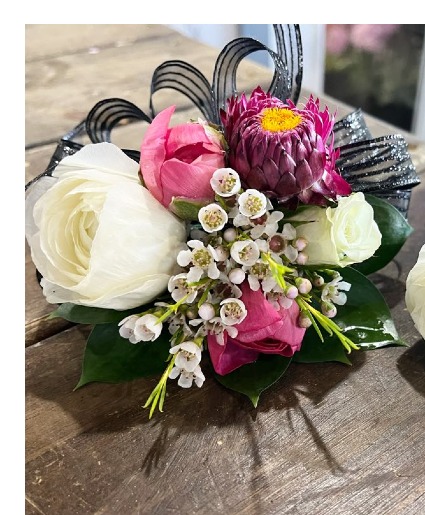 Ranunculus/Strawflower/Rose Corsage 