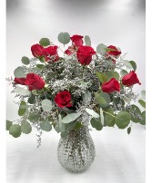 Ravishing Red Roses vase 
