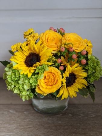 Ray of Sunshine fresh arrangement in New Castle, IN | WEILAND'S FLOWERS Ray of Sunshine fresh arrangement in New Castle, IN | WEILAND'S FLOWERS