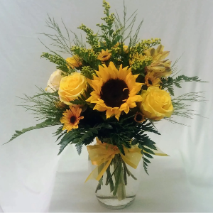 Total Rays of Sunshine FHF-SS147 Fresh Flower Vase Arrangement Local delivery only