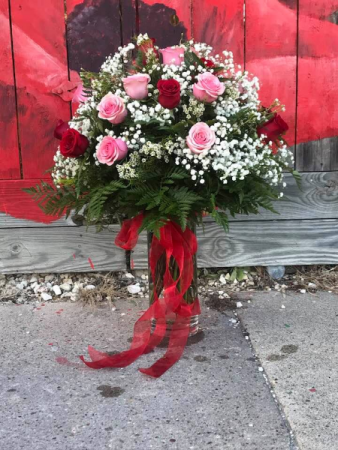 Red and Pink Roses  in Corpus Christi, TX | BLACK TIE ROSES