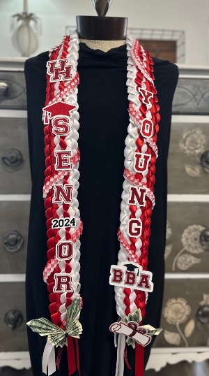 RED AND WHITE  LEI WITH MONEY ORIGAMI