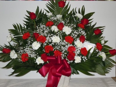 Red and White (TB 5) Funeral Basket
