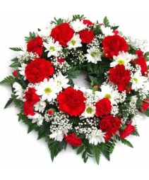 RED AND WHITE WREATH 18" DIAMETER