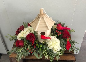 Red Cardinal Centrepiece 