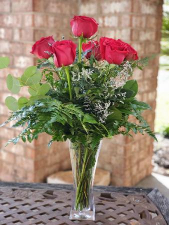 Red Half Dozen Roses Vase Arrangement