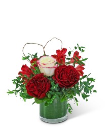 Red Romance Flower Arrangement