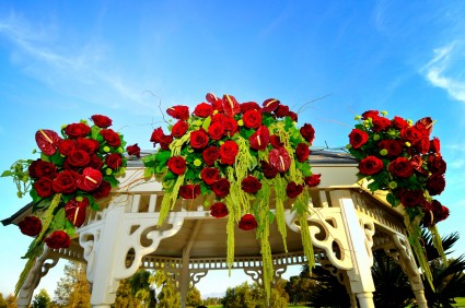 RED ROMANCE GAZEBO WEDDING FLOWERS