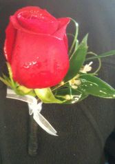 Red rose Bout Boutonnieres