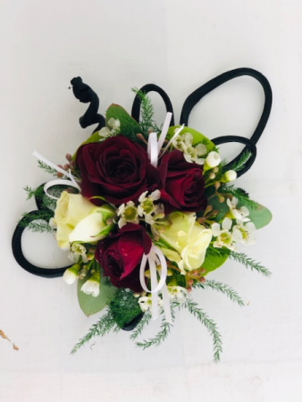 Red Rose Bout Wrist Corsages