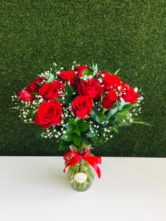 RED ROSES 