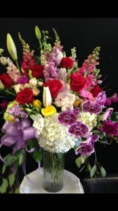 Red roses, hydrangeas & orchids bouquet 