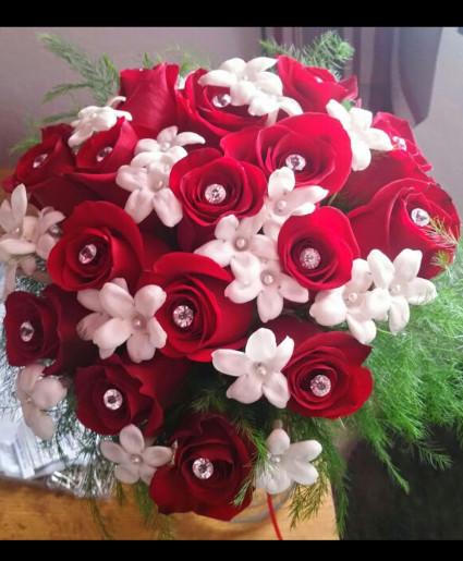 Roses and stephonotis wedding flowers 