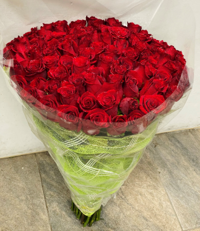 Red Roses bouquet Birthday