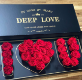 Red roses box 