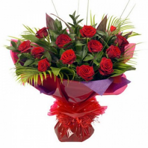 RED ROSES  HAND TIED BOUQUET