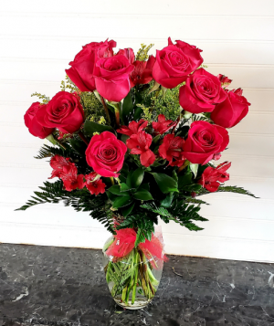 RED ROSES & PERUVIAN LILIES EXCLUSIVELY AT MOM & POPS in Oxnard, CA | Mom and Pop Flower Shop
