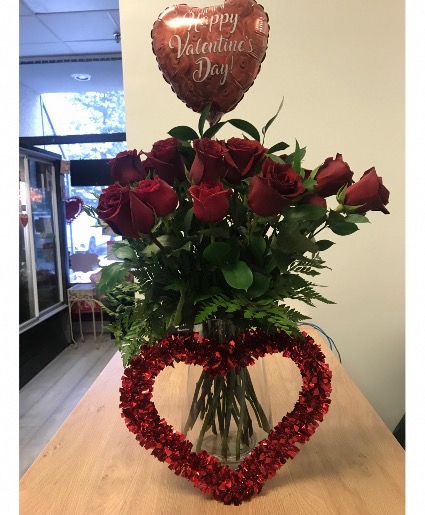  My Valentine 16 Red Roses +Heart +Balloon Valentine 16 Red Roses in Vase Arrangement