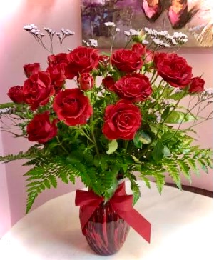 Red  Spray Bouquet  Roses