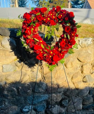 RED STANDING OPEN HEART 