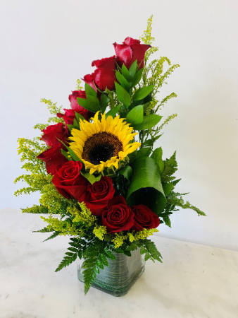 Red Sunshine Arrangement
