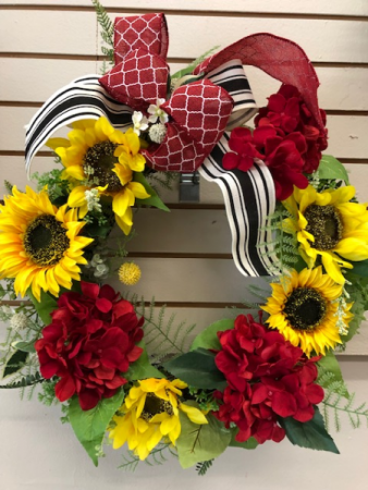 Yellow & White Wreath in Atchison, KS - ALWAYS BLOOMING
