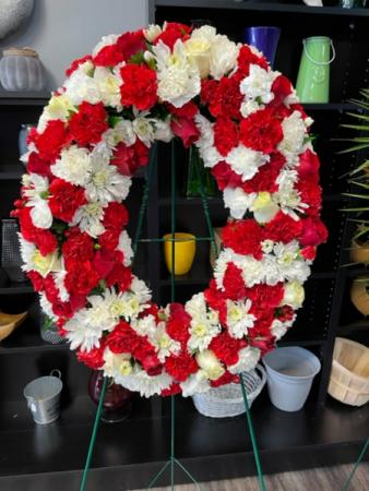 Red & White Standing Wreath 
