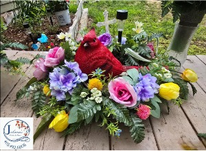 Redbird Silk Spray with solar light 
