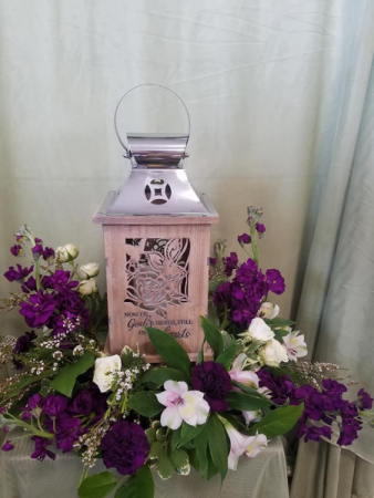 Remembrance Lantern Arrangement