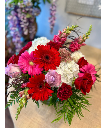 Rich Romance Floral Arrangement in Darien, CT | DARIEN FLOWERS Rich Romance Floral Arrangement in Darien, CT | DARIEN FLOWERS
